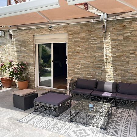 Suite Privada Frente A La Piscina Para 2 Personas Con Sofa Cama Para 2 Mas 4P No Es Casa Completa 산비센테델라스페그 외부 사진