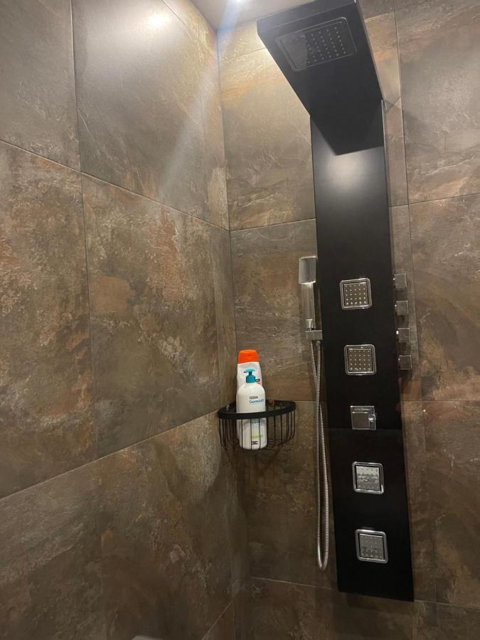 Suite Privada Frente A La Piscina Para 2 Personas Con Sofa Cama Para 2 Mas 4P No Es Casa Completa 산비센테델라스페그 외부 사진