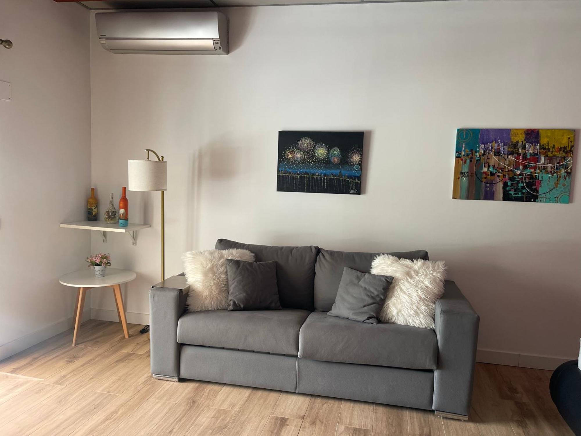 Suite Privada Frente A La Piscina Para 2 Personas Con Sofa Cama Para 2 Mas 4P No Es Casa Completa 산비센테델라스페그 외부 사진